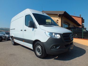 M.B SPRINTER AUTOMATICO COIBENTATO FRIGO 0-4 GRADI