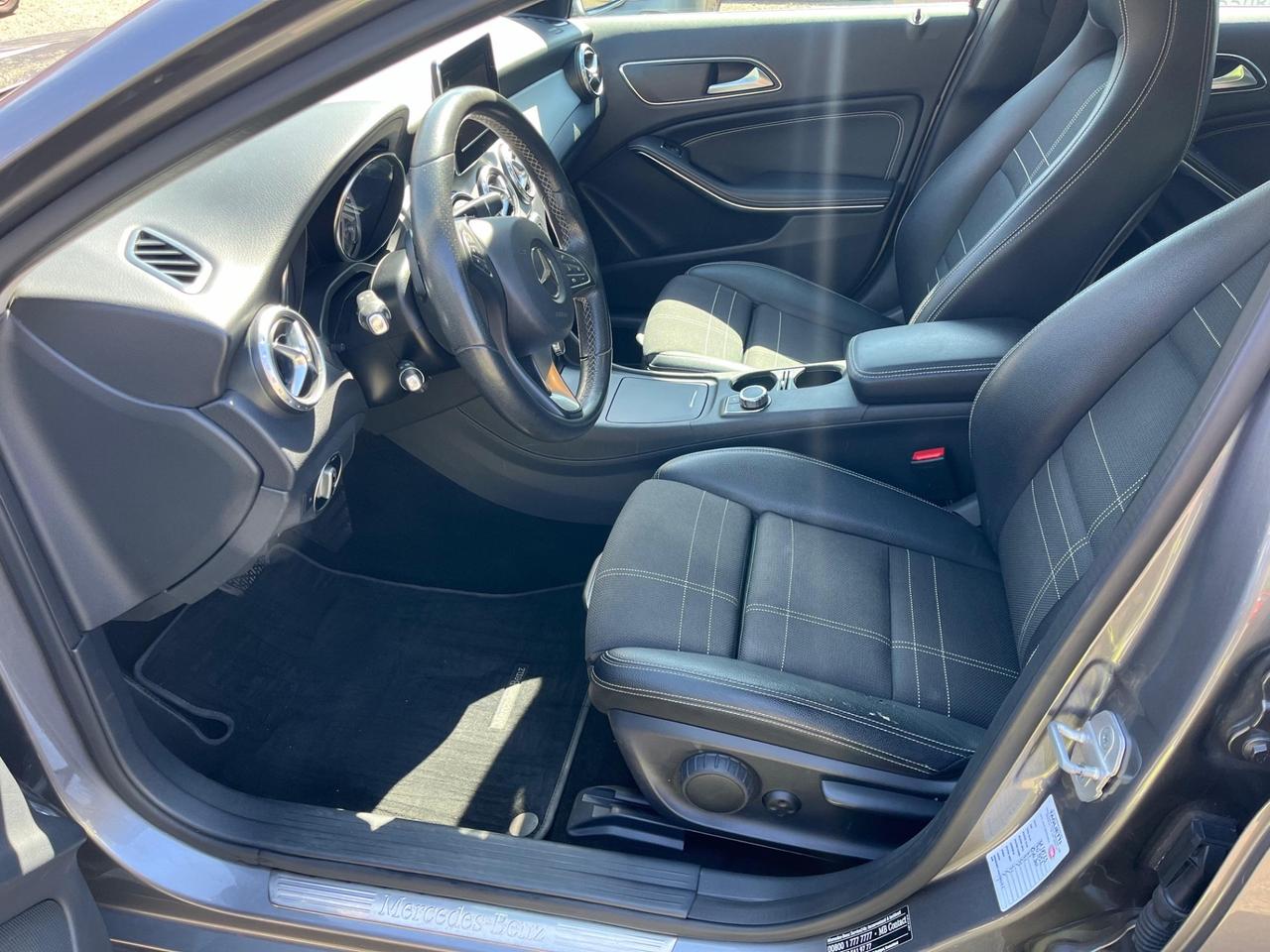 Mercedes-benz GLA 200 d Premium - 2016