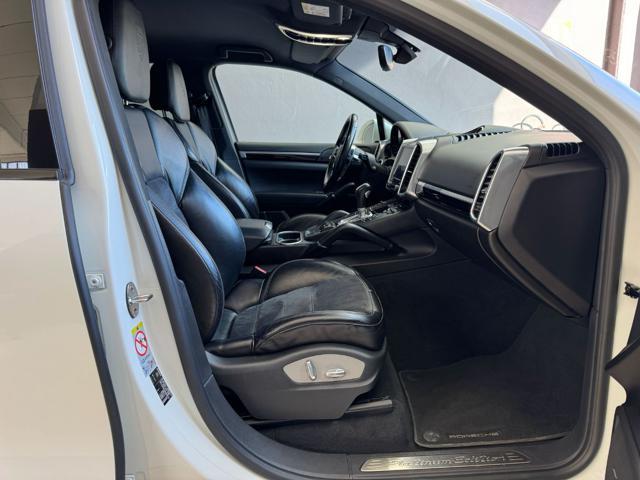 PORSCHE Cayenne 3.0 Diesel Platinum Edition