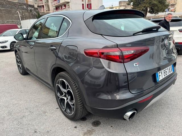 Alfa Romeo Stelvio 2.2 Turbodiesel 190 CV AT8 Q4 Sport-Tech