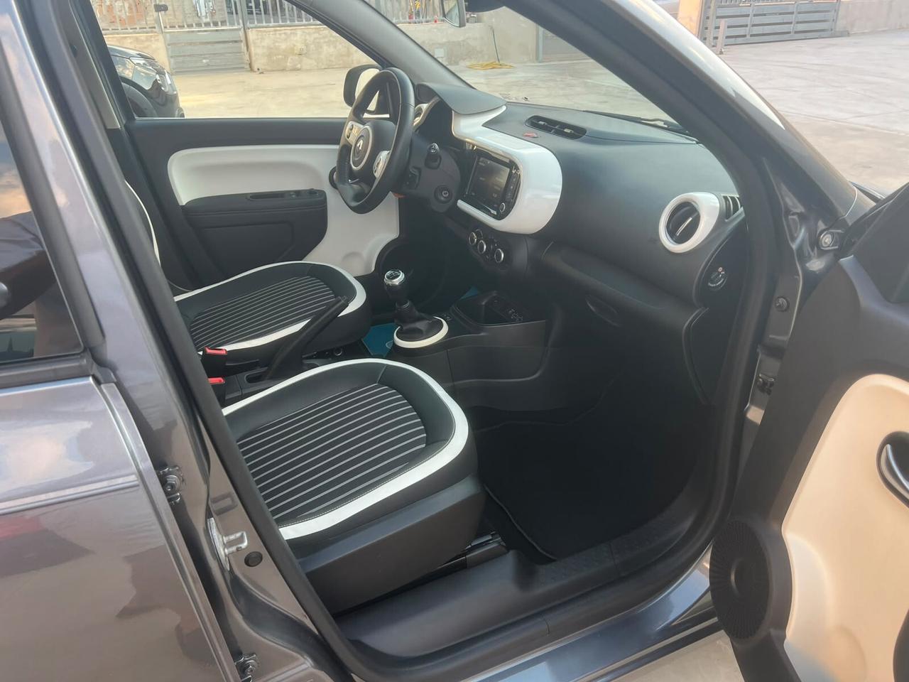 Renault Twingo 2019 INTENS