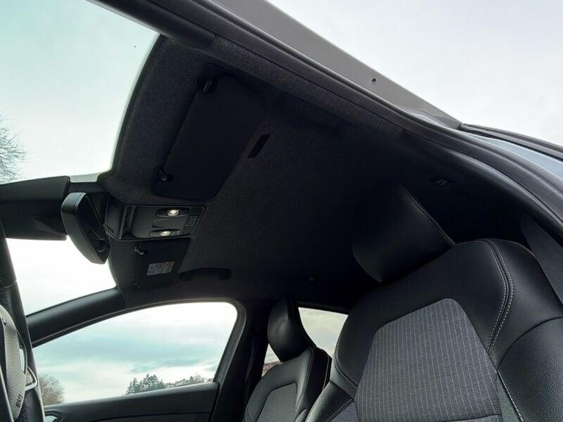 Renault Clio Clio Full Hybrid E-Tech 145 CV 5 porte Techno