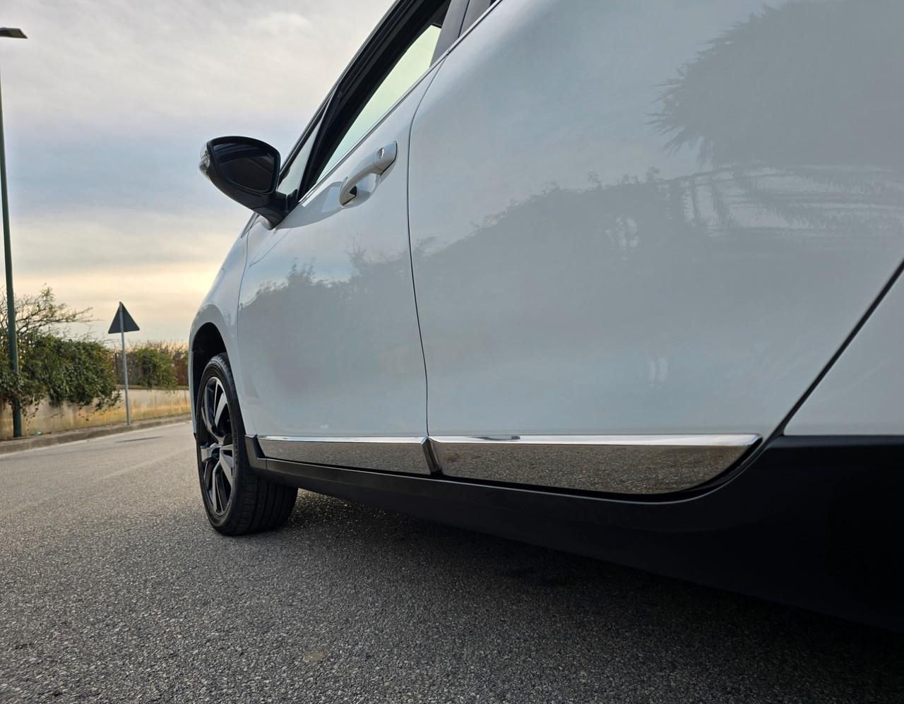 PEUGEOT 2008 ALLURE 1.6 HDI 2017 STRAFULL NUOVA