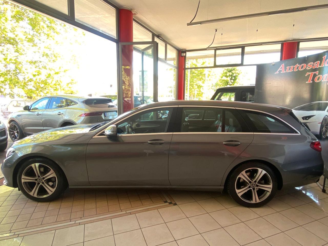 Mercedes E 200 Premium Plus