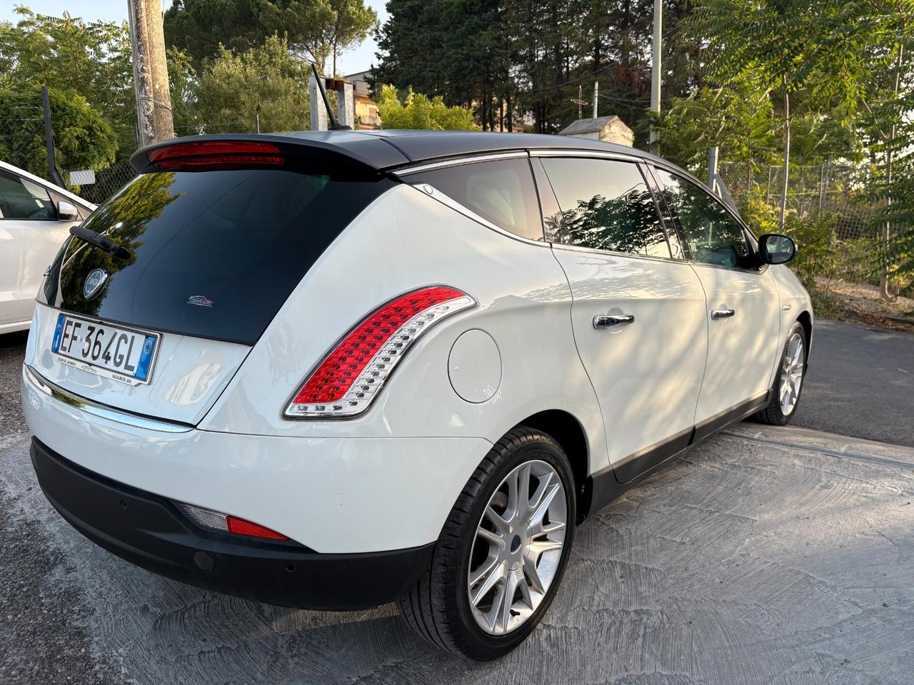 Lancia Delta 1.6 MJT DPF Selectronic Oro (CAMBIO AUTOMATICO)
