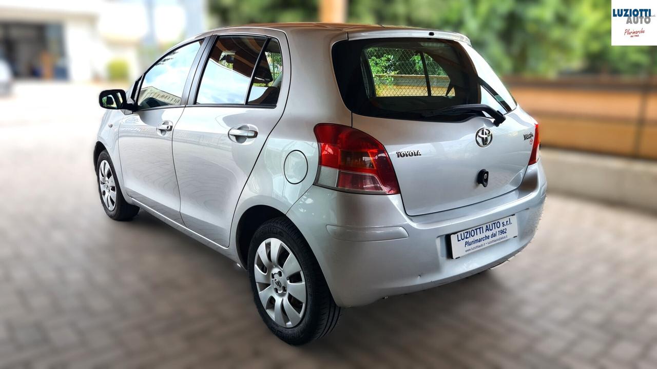 Toyota Yaris 1.0 5P. SOL