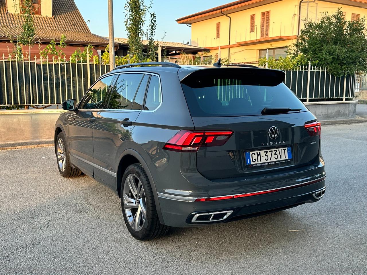 VOLKSWAGEN Tiguan 2.0 TDI 150CV SCR DSG R-Line
