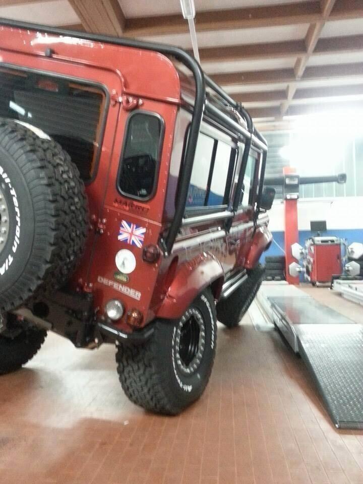 Land Rover Defender allest. SPECIALE 90 2.4 TD4 Station Wagon SE EXTREME