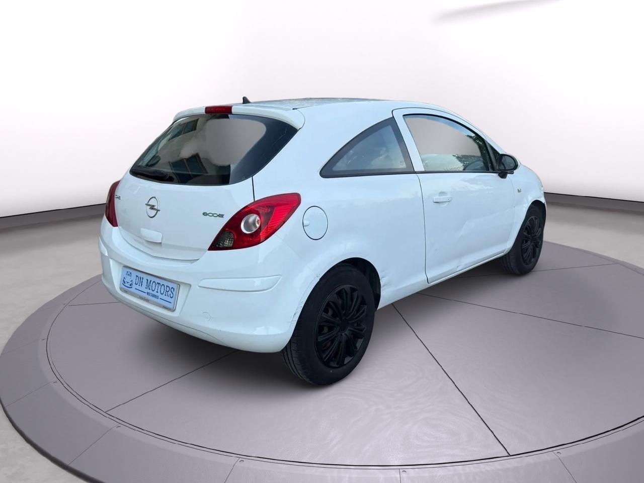 Opel Corsa 1.3 CDTI anno 2010 neo patentati