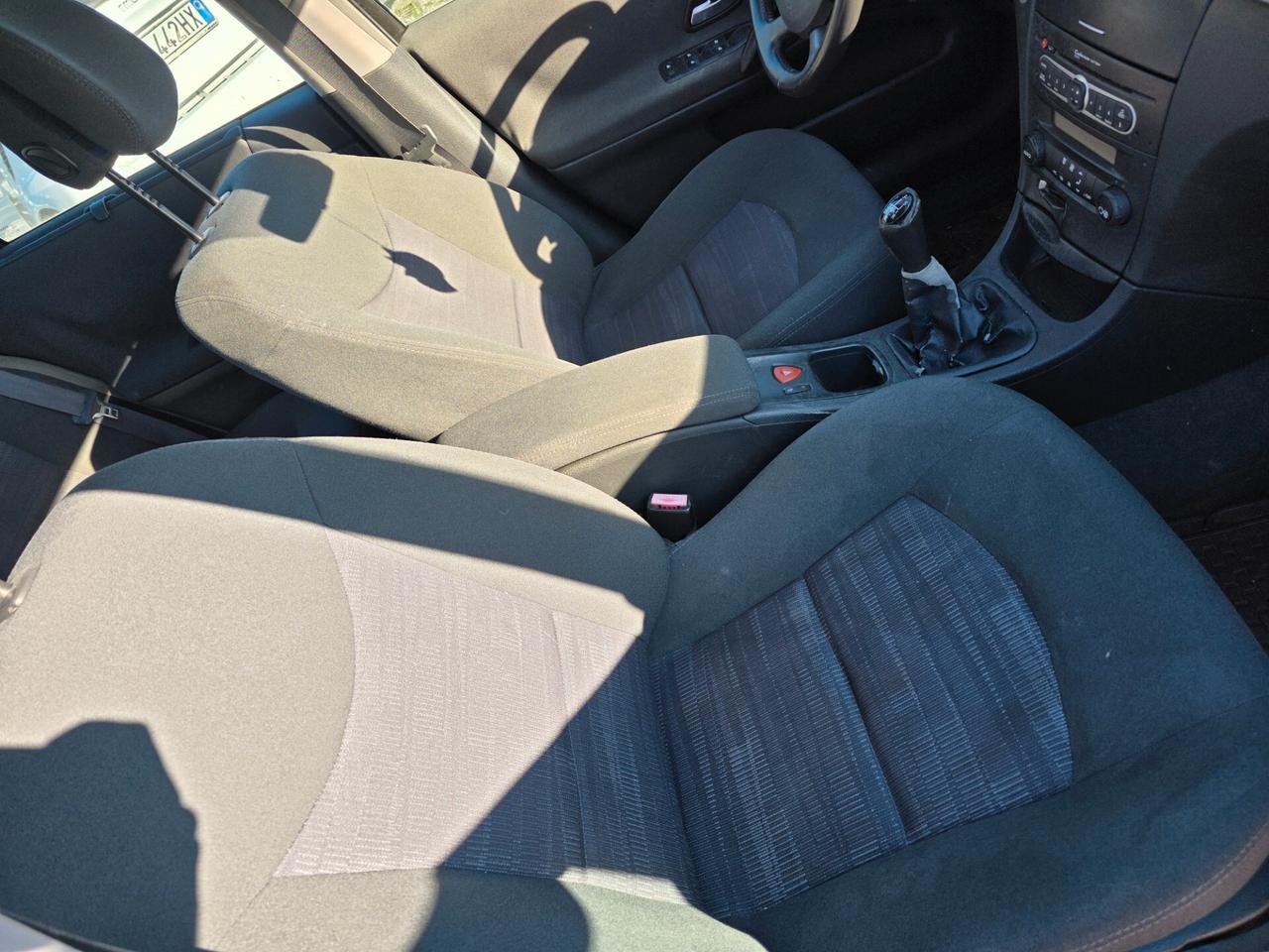 Renault Laguna 1.6 16V Teknos