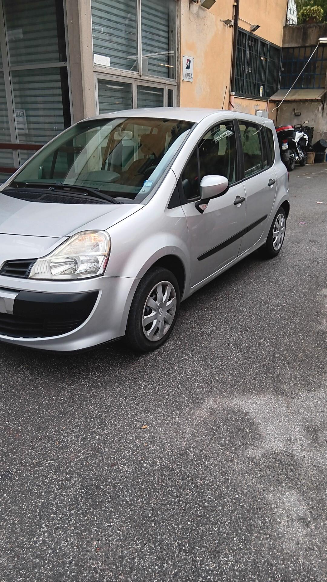 Renault Modus Grand 1.2 16V Dynamique