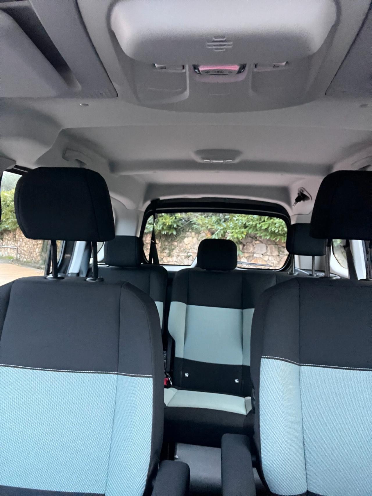 Citroen Berlingo PureTech 130 CON PEDANA DISABILI