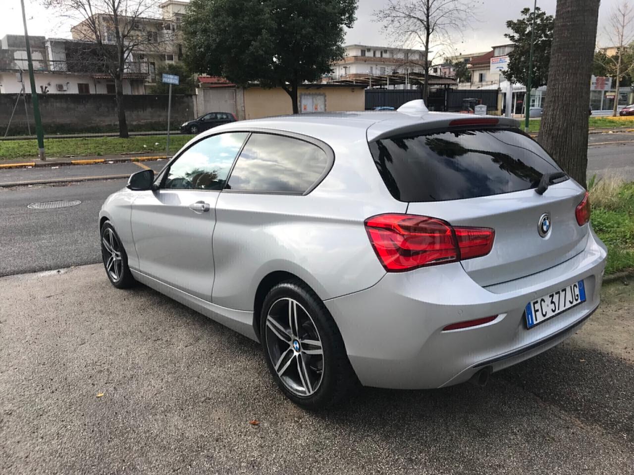 Bmw 116 116d 3p Sport auto pari al nuovo