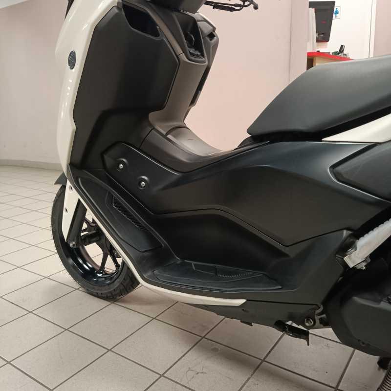 Yamaha N-Max 125 - 2025