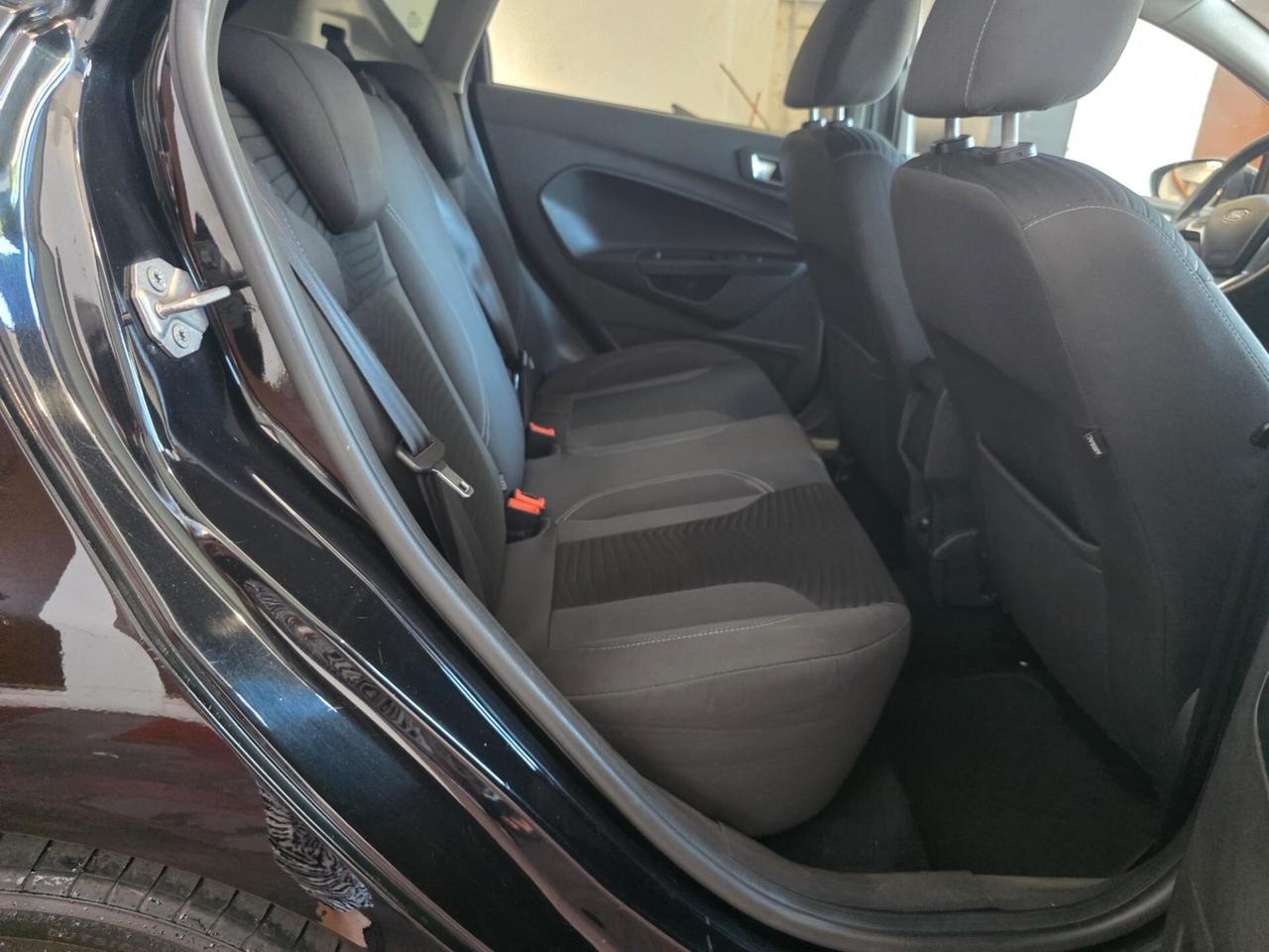 Ford Fiesta 1.4 5p. Bz.- GPL Titanium