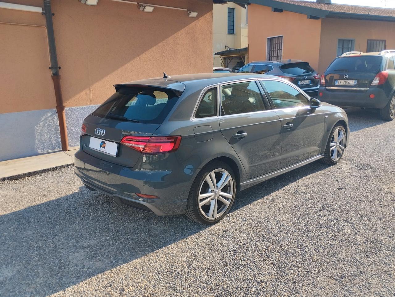 Audi A3 SPB TFSI 150CV S tronic Business SLINE