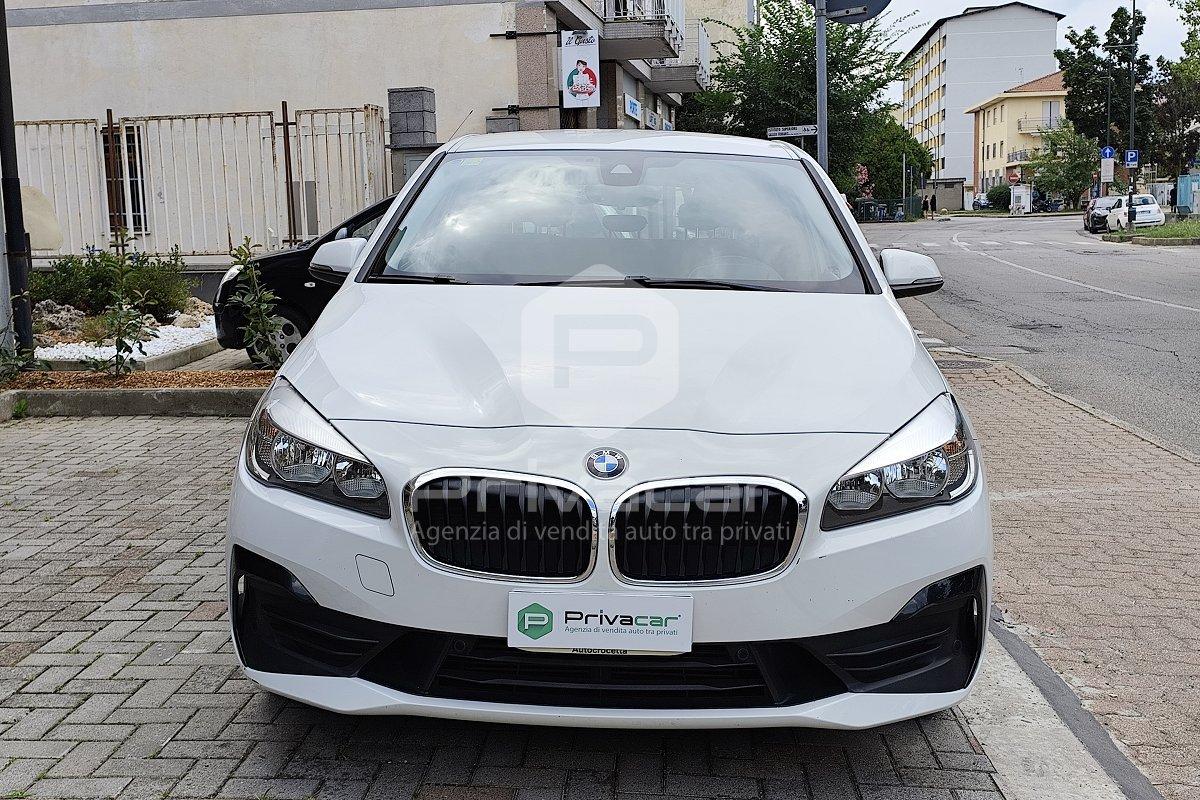 BMW 218d Active Tourer Business