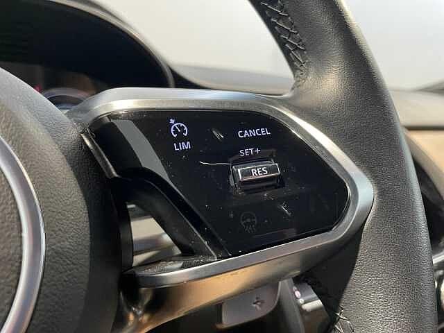 Jaguar E-PACE SE - IVA ESPOSTA