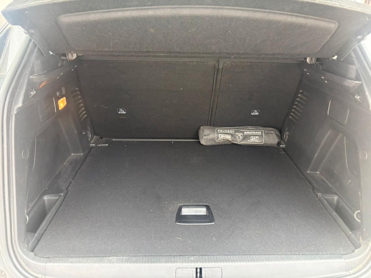 Peugeot 3008 BlueHDi 130 S&S Active Pack