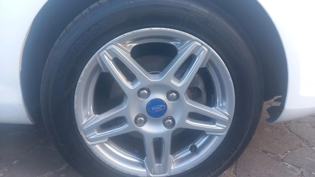 Ford Fiesta 1.5 TDCi 75CV 5 porte Titanium