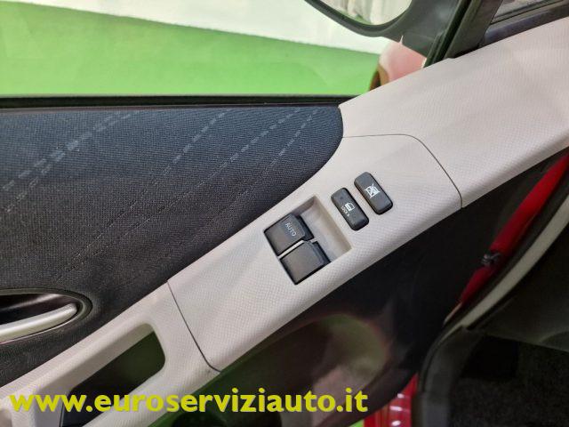 TOYOTA Yaris 1.3 5 porte Sol