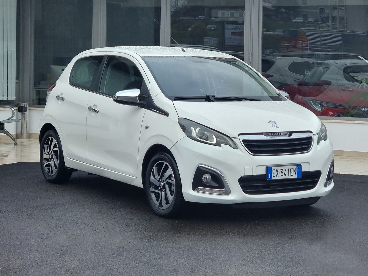 Peugeot 108 1.0 GPL 68 CV 2014 - 98ooo KM