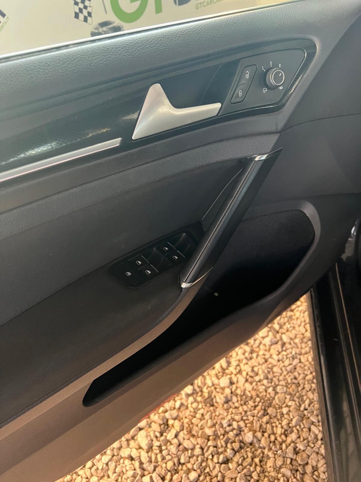 Volkswagen Golf Variant 1.6 TDI 110 CV Comfortline BlueMotion Tech.