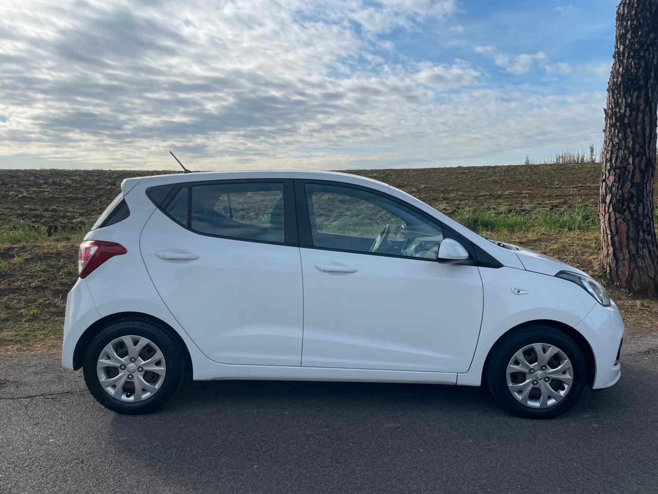 Hyundai i10 neopatentati