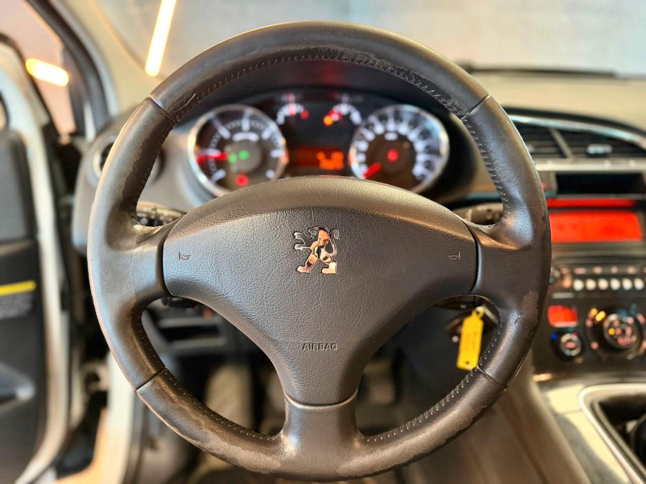 Peugeot 3008 1.6 HDi 110CV Tecno