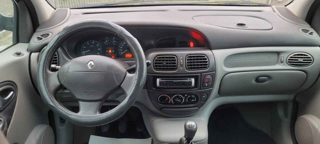 Renault Megane Mégane 1.6 16V cat Proact. Privilège