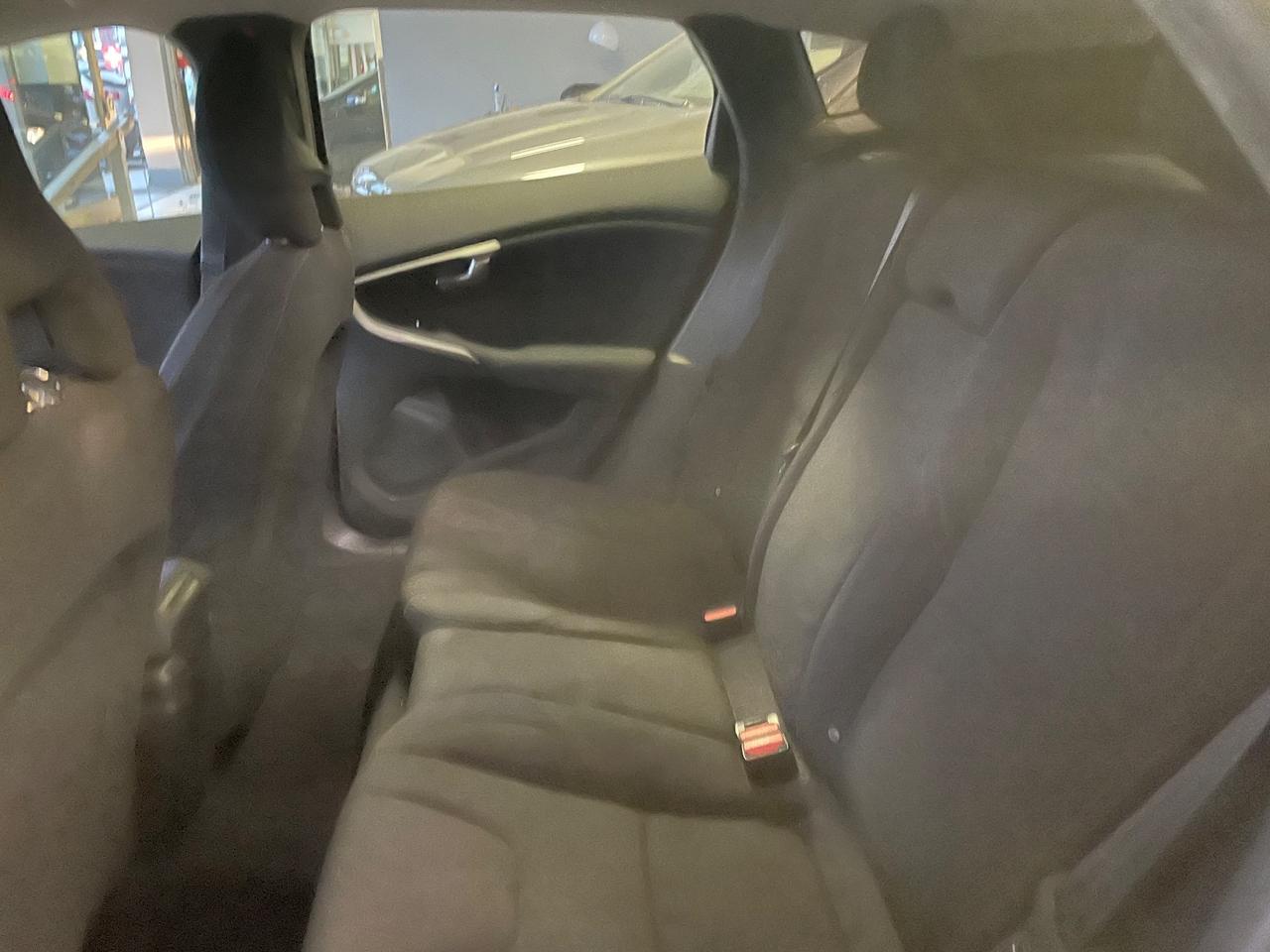 Volvo V40 D2 1.6 Momentum - Nessun vincolo -