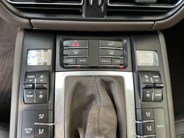 PORSCHE Macan 2.0 PDK - 20" - Tetto - PDLS - Scarichi - IVA
