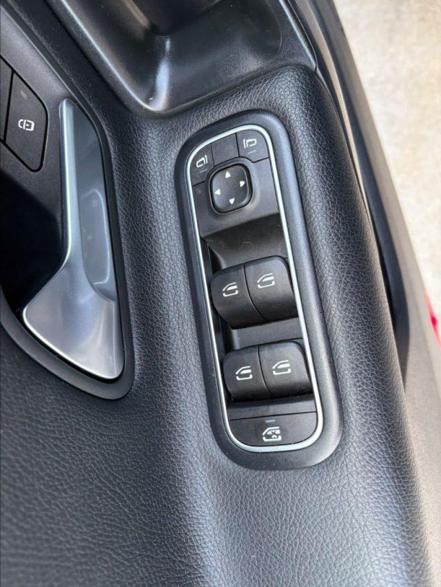 MERCEDES-BENZ CLA 200 d