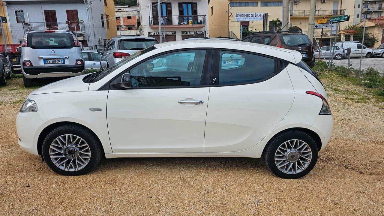 Lancia Ypsilon 1.3 MJT 16V 95 CV 5 porte S&S Gold