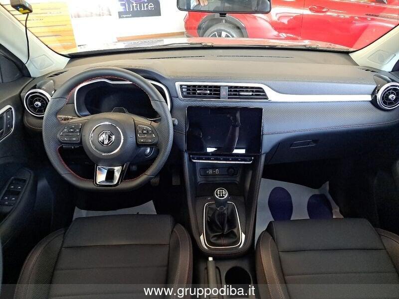 MG ZS 1.5 Classic Luxury Silver (MBC)