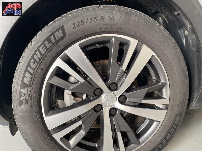 Peugeot 3008 BlueHDi 130 S&S EAT8 Allure