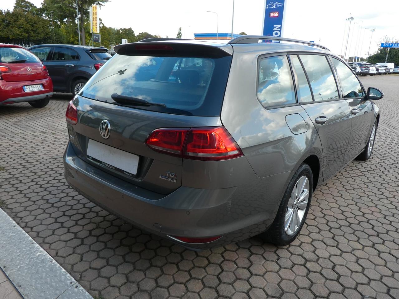 Volkswagen Golf Variant 1.6 TDI 105 CV DSG Comfortline ok neopatentati