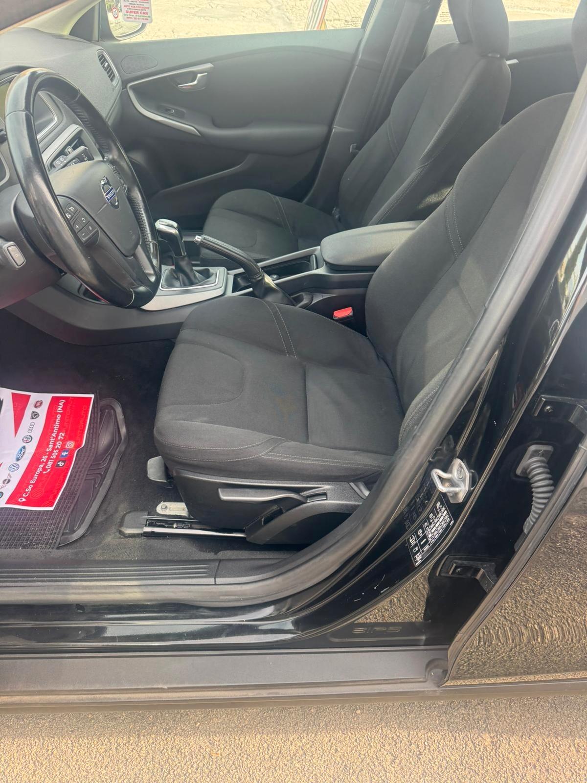 Volvo V40 Cross Country D2 1.6 Summum s/b-xeno