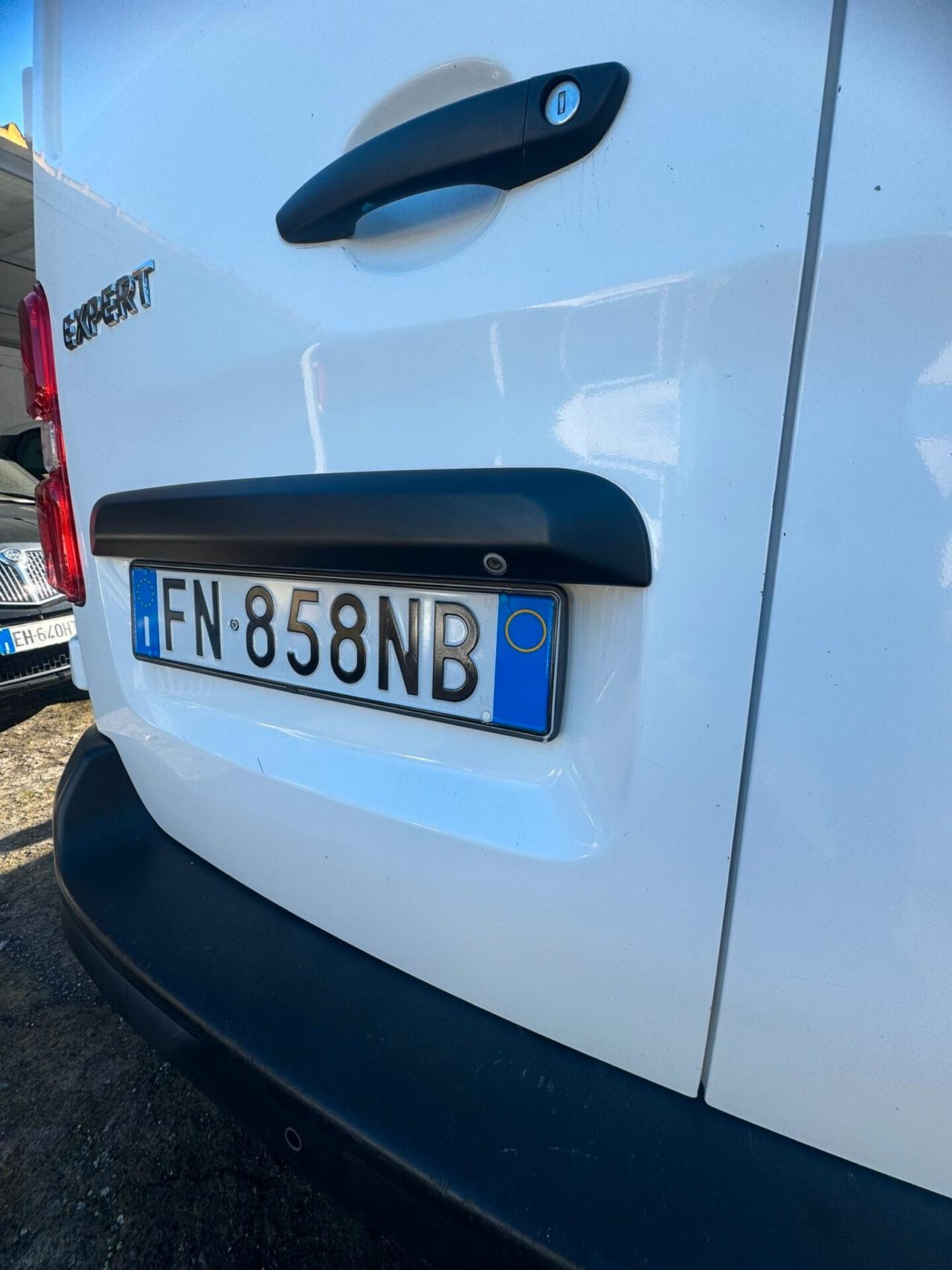 Peugeot Expert BlueHDi 120 PL-TN Furgone coibentato Premium Standard