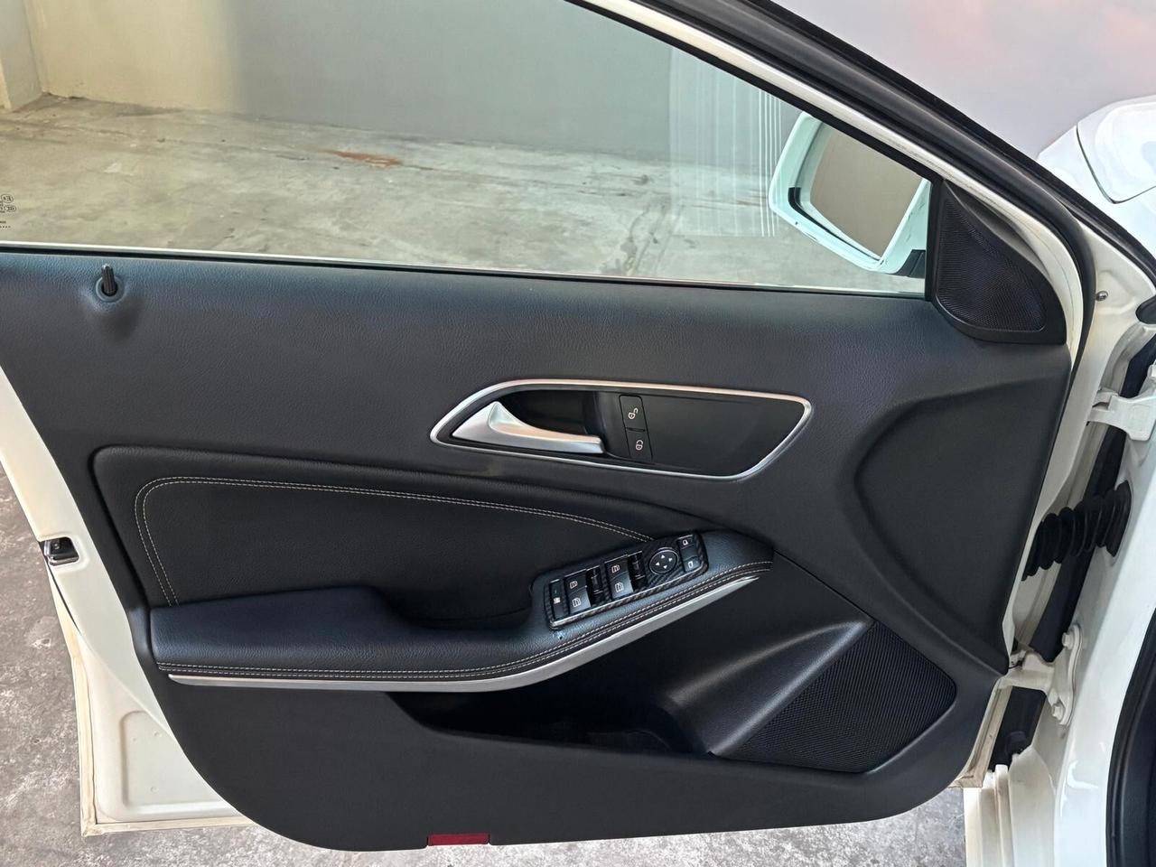 Mercedes-benz A 160 CDI Dark Night Edition