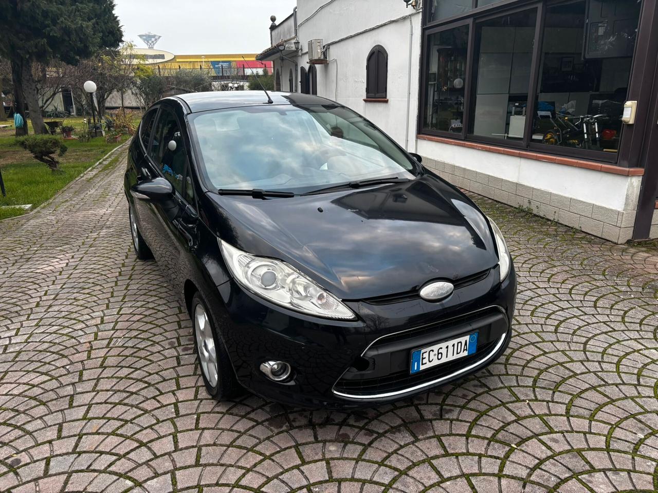 Ford Fiesta 1.4 3 porte Bz.- GPL Titanium IDONEA PER NEOPATENTATI UNIPROPRIETARIO PERMUTABILE