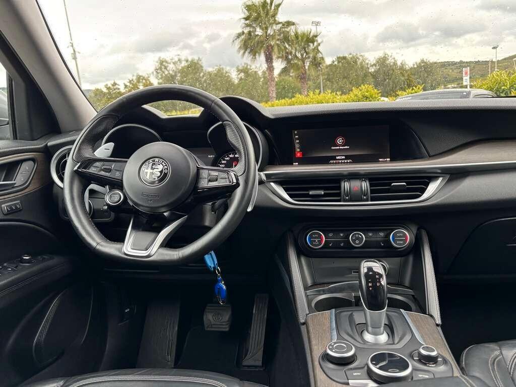 Alfa Romeo Stelvio 2.2 Turbodiesel 210 CV AT8 Q4 2017 / KM 185.000 Tua a solo 148 Euro al mese