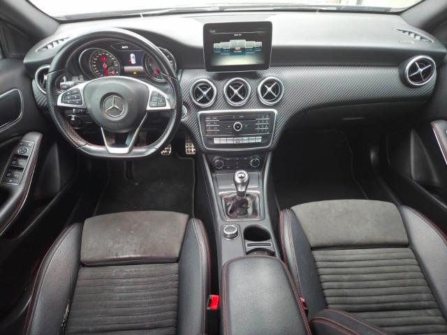MERCEDES-BENZ A 180 d Premium