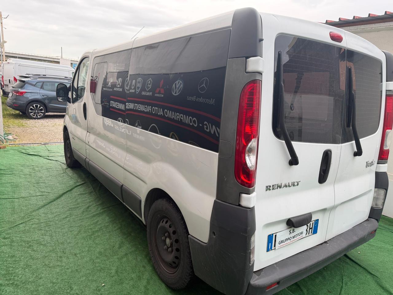 Renault Trafic 2008 2.0 dCi 9 POSTI LEGGI TUTTO!