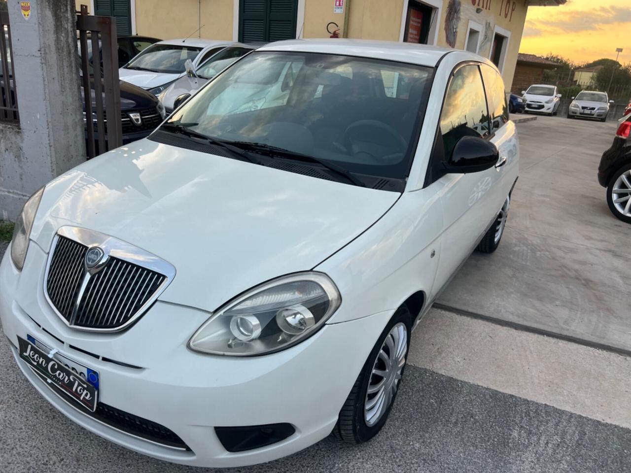 Lancia Ypsilon 1.2 69 CV Unyca garantita 12 mesi