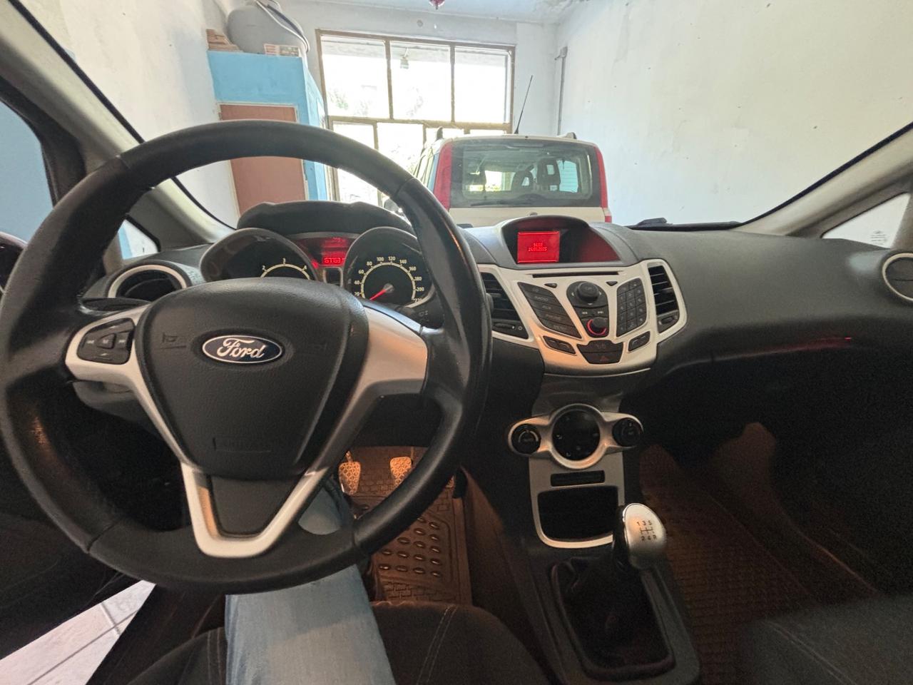 Ford Fiesta 1.4 TDCi 5p. Titanium