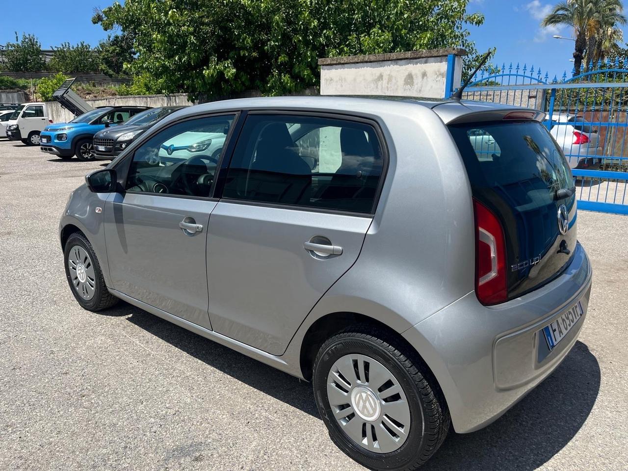 Volkswagen up -5 P-1.0 metano- full- 2015