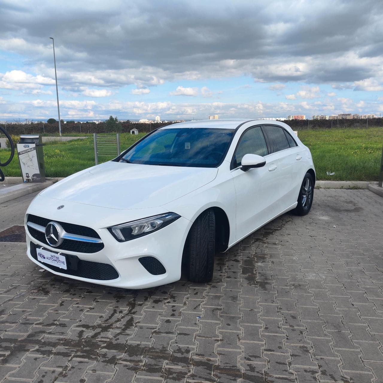 Mercedes-benz A 180 A 180 d Automatic Business Extra