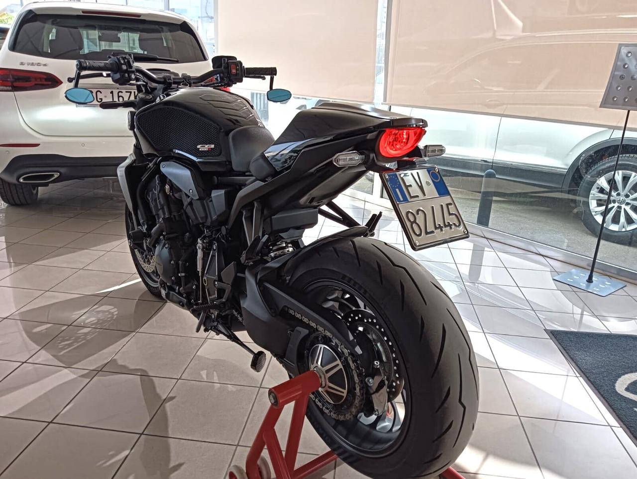 Honda CB 1000 R Black Edition