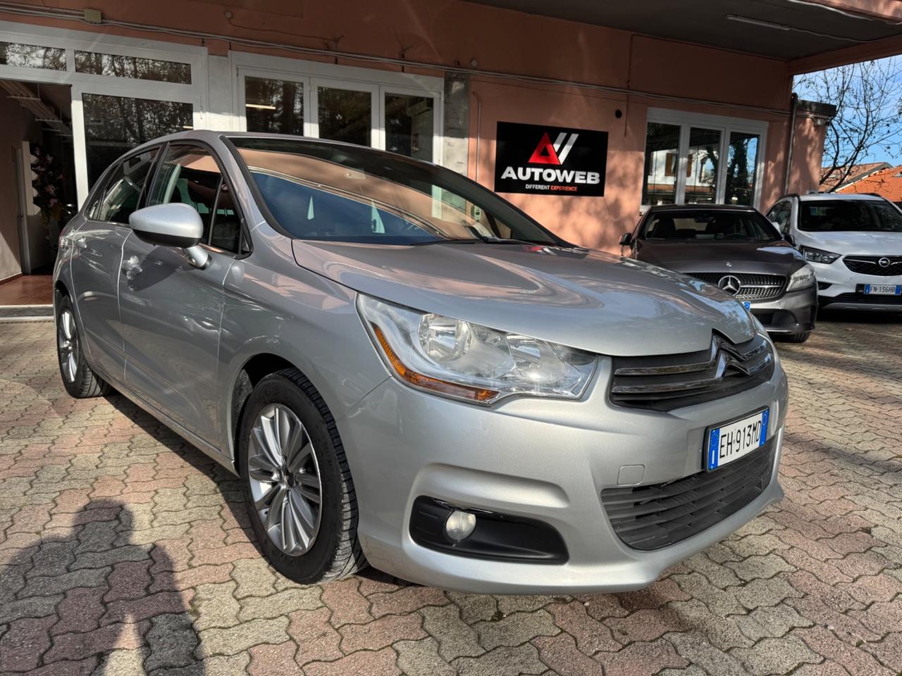 Citroen C4 1.6 VTi 120 Exclusive